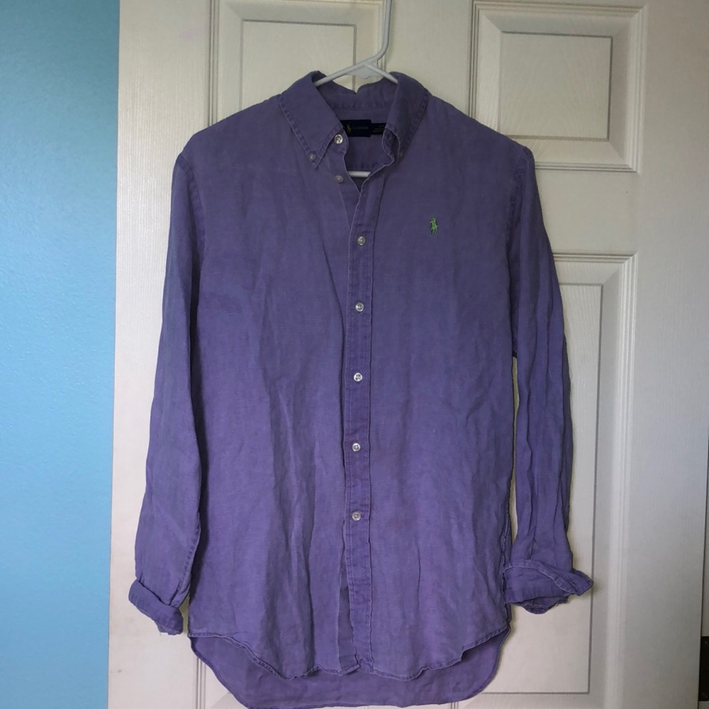 Women’s Polo Button Down!